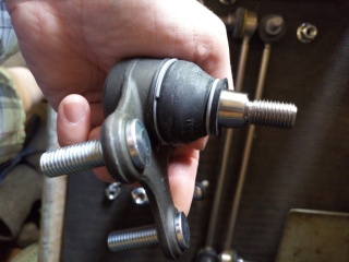 Замена шаровой Mitsubishi Xpander  в Жуковском