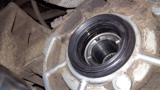 Замена сальника привода Mitsubishi Montero  в Жуковском